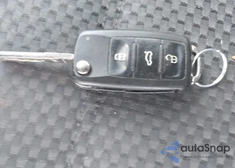 2013 Volkswagen Jetta 2.0L S из США, поврежденный, VIN 3VW2K7AJ0DM235064